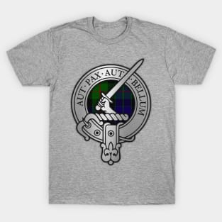 Clan Gunn Crest & Tartan - Latin T-Shirt